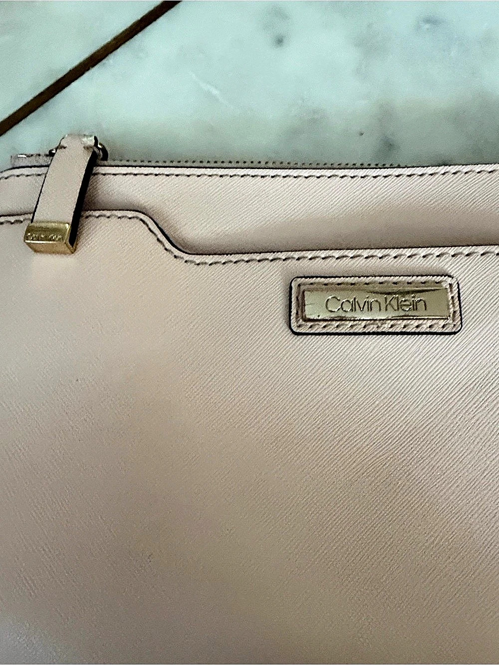 Calvin Klein Pink Wristlet pochette bracelet